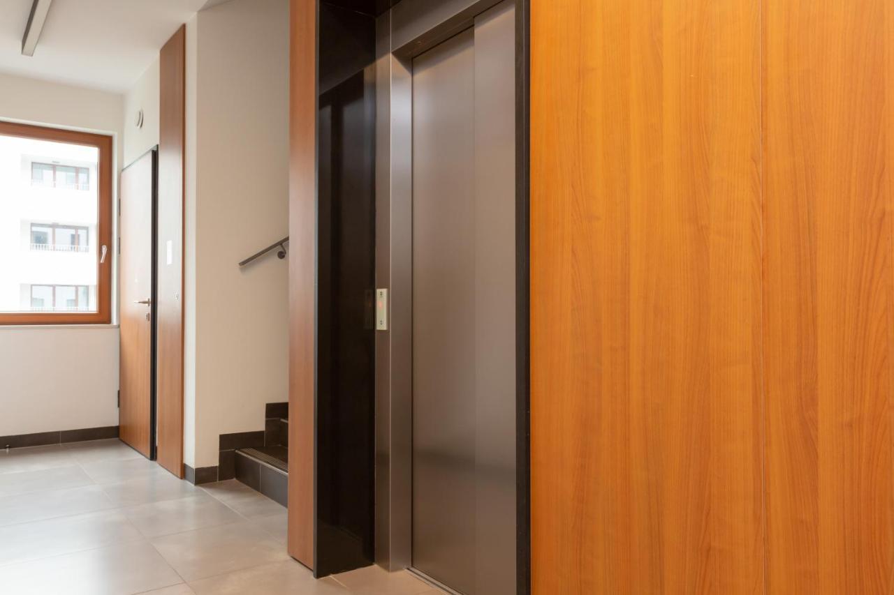 Awangarda Apartment Warsaw Ochota By Renters Prestige Экстерьер фото